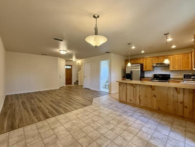 Photo - 2149 NW Tara Ln