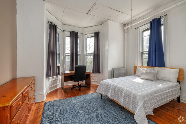 5BR, 1BA - 1,800SF - Bedroom