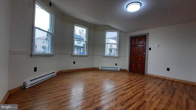 Building Photo - 203 Cloud St Unit 1