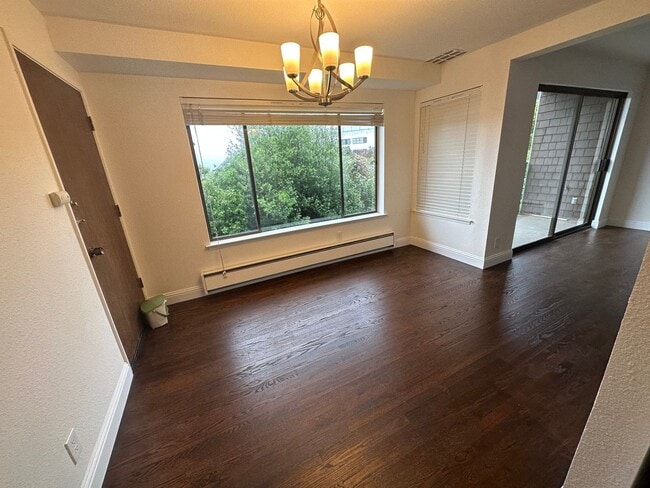 Photo - 185 Villa Terrace Unit 1