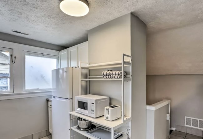 Photo - 1623 Hillcrest Rd