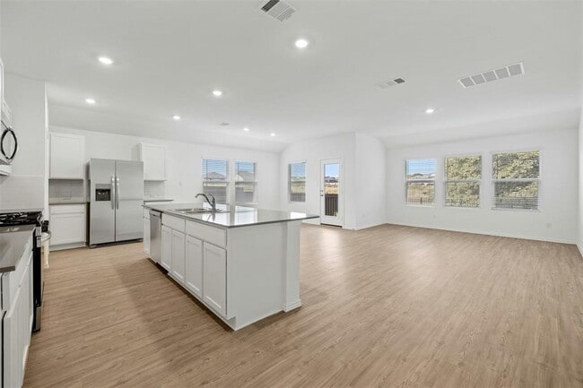 Photo - 1804 Boggy Crk Rnch Rd