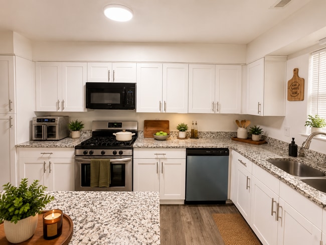 Photo - 25 Madrone Pl