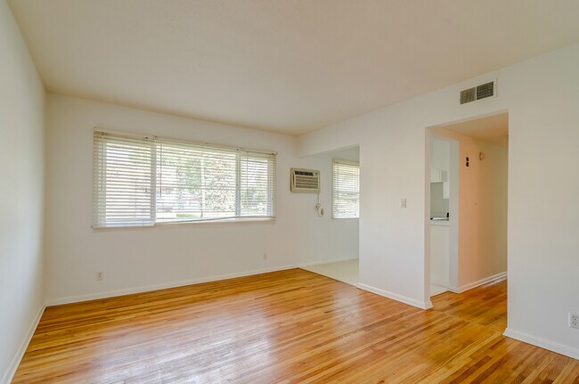 36th Ave Apartments