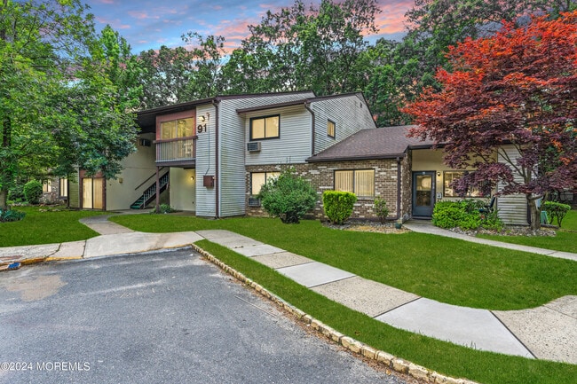 Photo - 91 Arrowood Rd