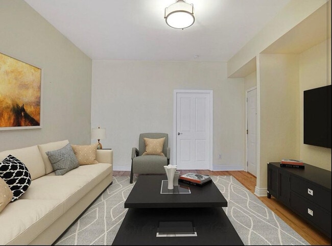 Sala de estar - 32 46th St