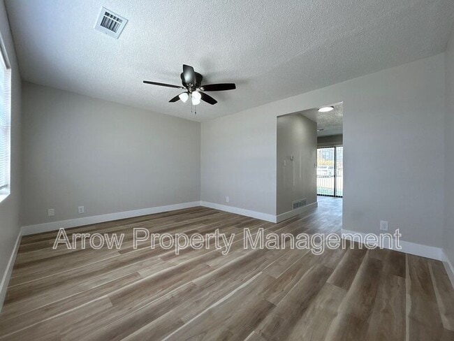 Photo - 1324 S Jackson St