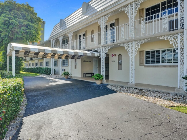 Photo - 2866 NE 30th St Unidad 3