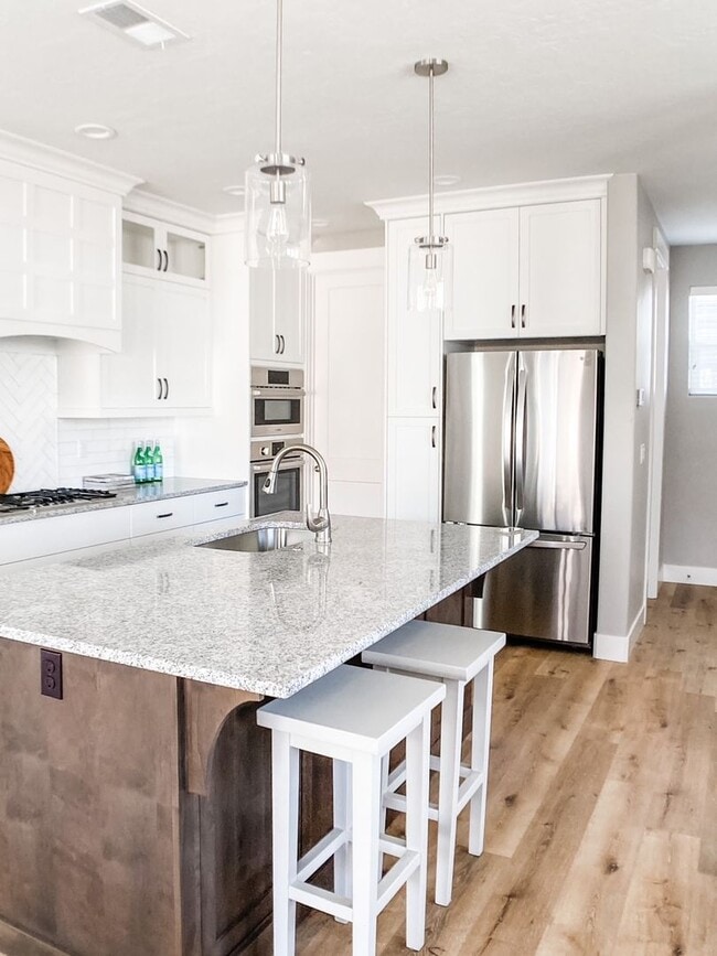 Photo - 3 Bedroom 3 1/2 Bathroom Home Located on a Corner Lot in Harris Ranch