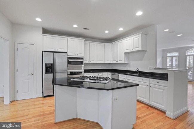 Building Photo - 9988 Cyrandall Dr Rental