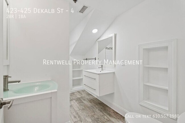 Photo - 423-425 Dekalb St-4 Unit 4