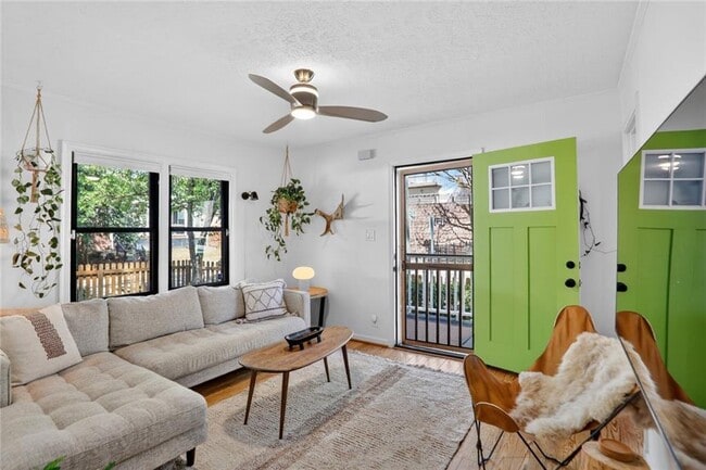 Photo - 1267 Lyle Pl NW