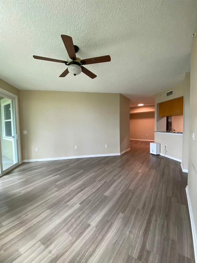 Building Photo - 1080 Bella Vista Blvd Unit 308