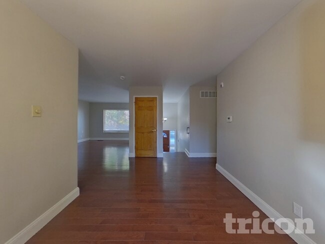 Photo - 3134 S Richfield St