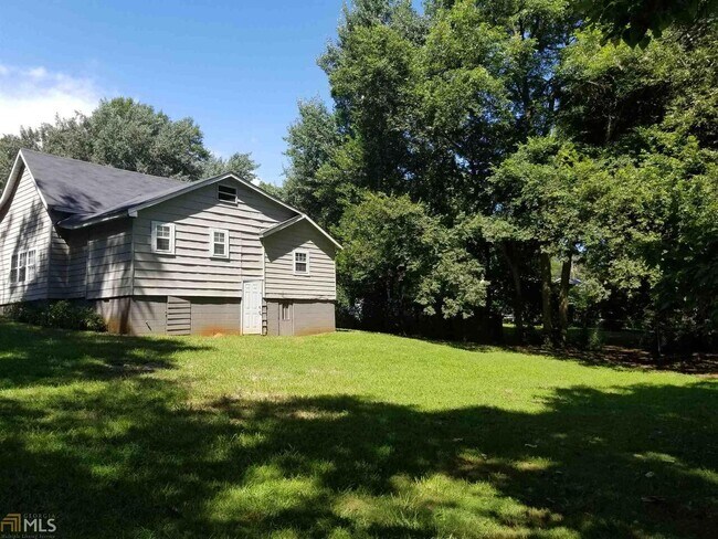 Photo - 339 Mahaffey St