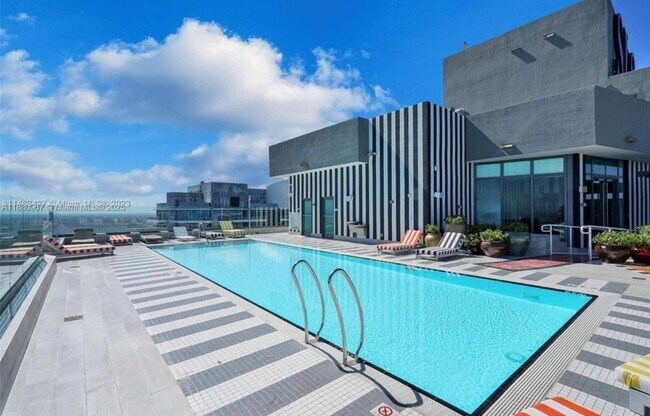 Photo - 1300 S Miami Ave Unidad 3108