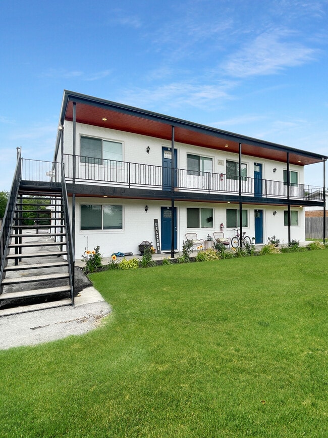 Asvalo Blue Mound