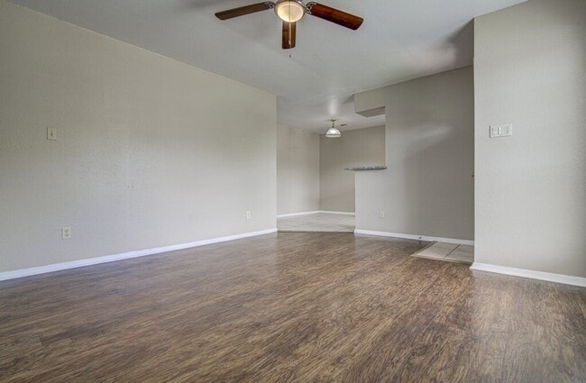 Photo - 819 Sirocco Dr Unit -A