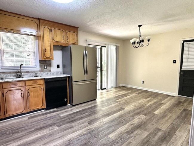 Photo - 246 Azalea Dr