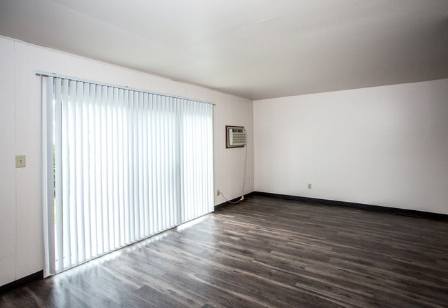 Photo - Concord Commons