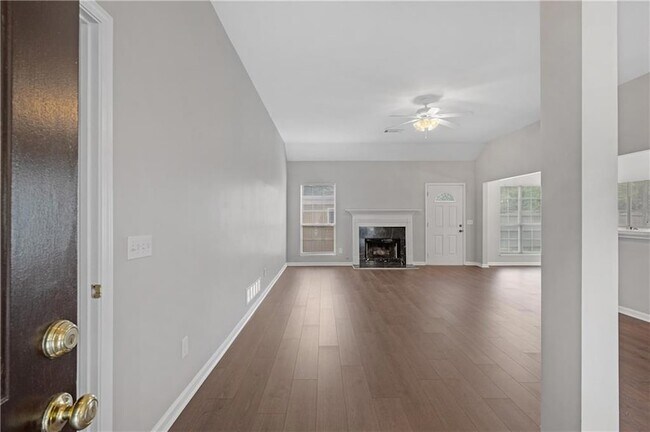 Photo - 6375 Seymour Pl NW