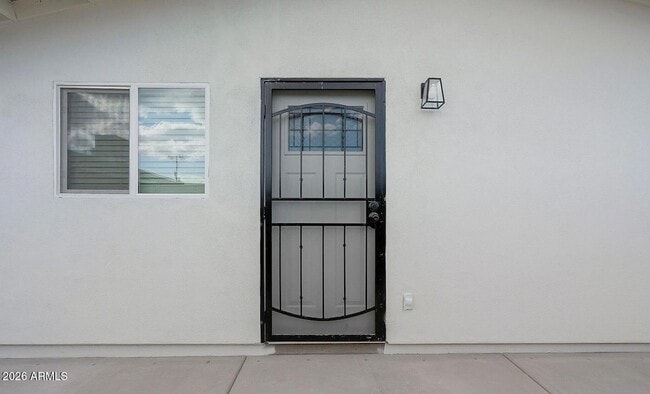 Photo - 9439 N 11th Ave