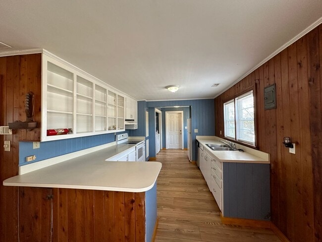 Photo - 3 BR Home with Large Yard & 2-Car Garage in Hampstead