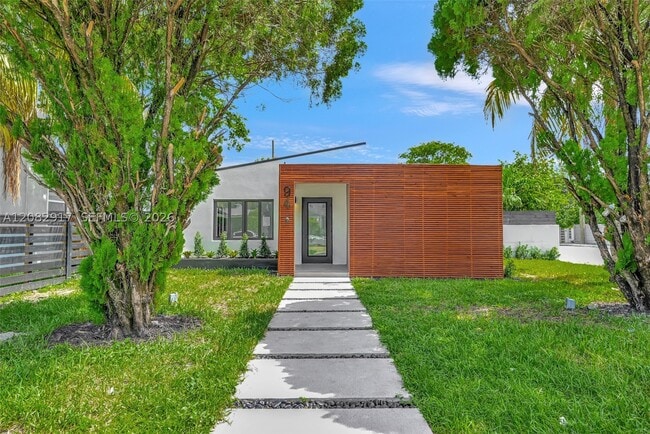 Photo - 94 NW 48th St