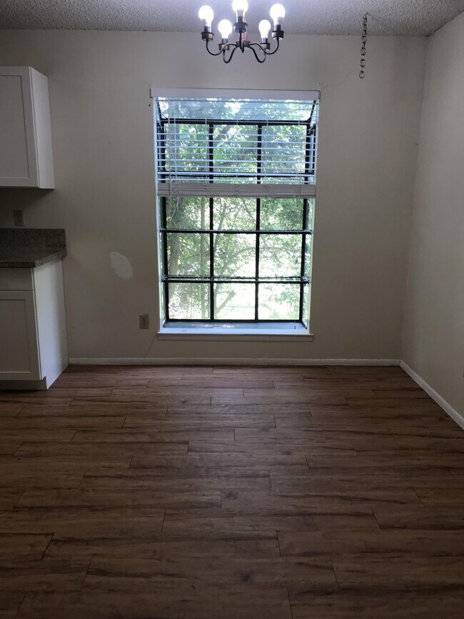 603 Bracewood Cir Unit D