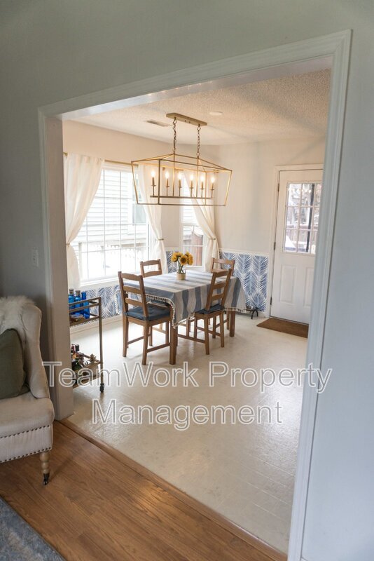 Photo - 827 Harbor Pl Dr