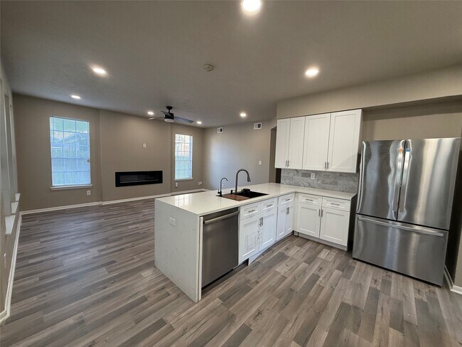 Photo - 9634 Therrell Dr