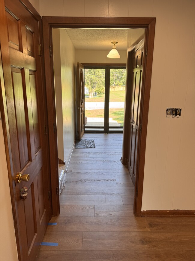 Photo - 2018 N 72nd St