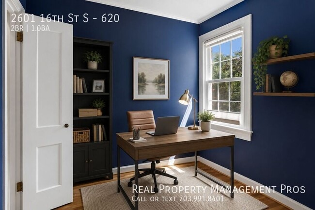 Photo - 2601 16th St S