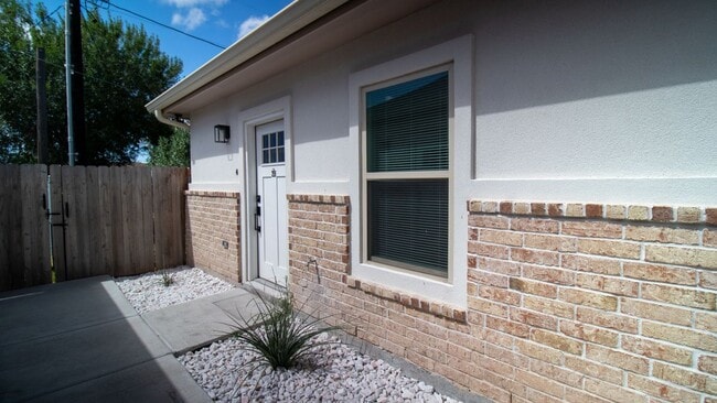 Photo - 312 E Magnolia Ave Unit 2 B