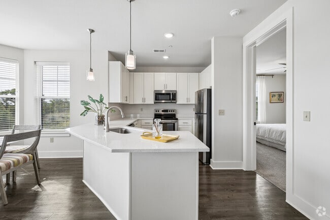 2BR, 2BA - 1,312SF - Kitchen
