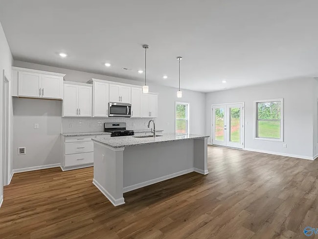 Kitchen - 104 Striker Ln