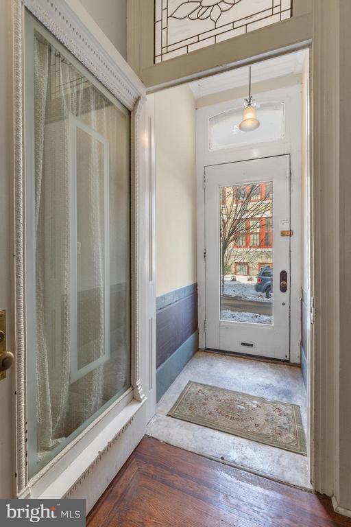 Photo - 234 Morris St