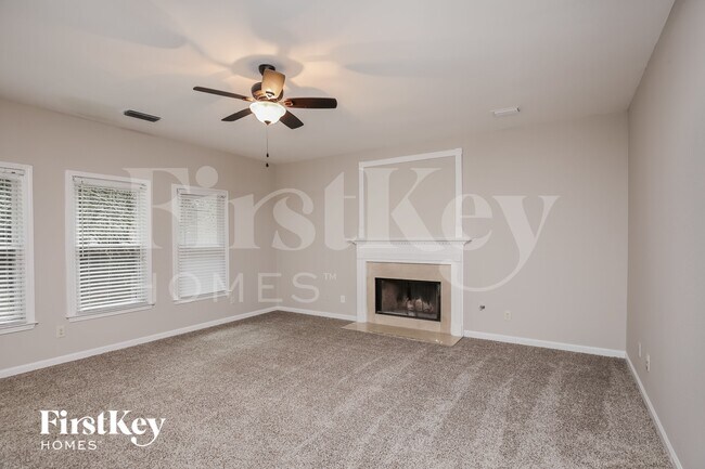 Photo - 3215 Maple Terrace Dr