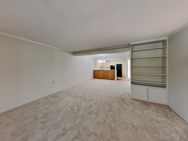 Photo - Spacious Rossmoor 2/2 Condo Available Now! Unit 1
