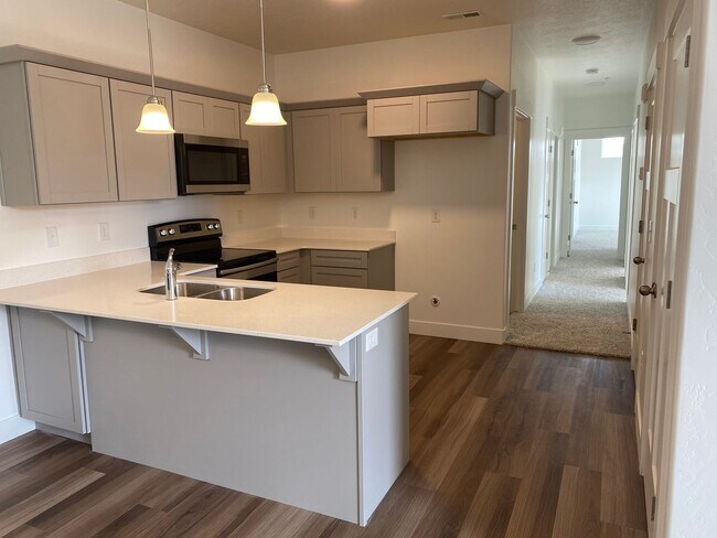 3722 W 1440 N