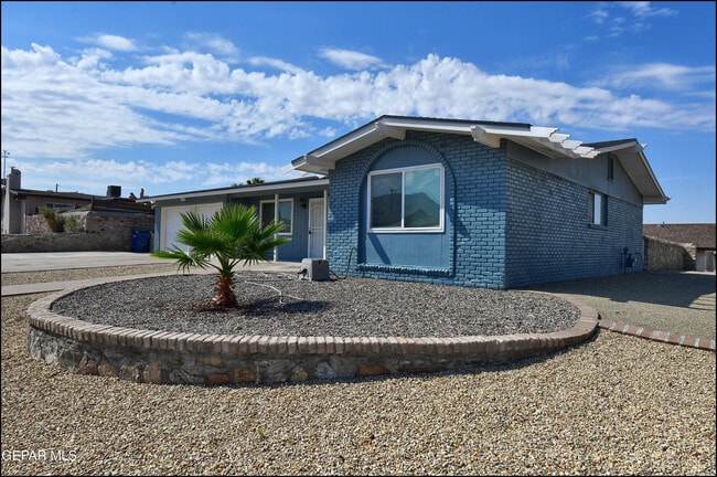 Photo - 233 Vista Bonita St