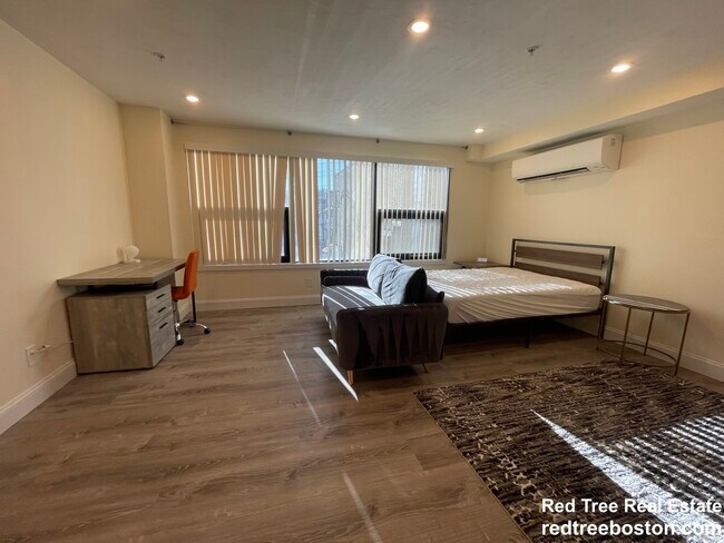 Photo - 1026 Commonwealth Ave Unidad 202