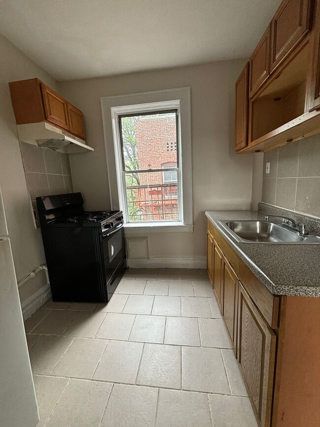 Building Photo - 339 Park Ave Unit 42 Rental