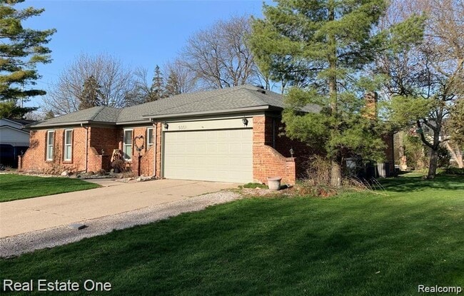 Photo - 5051 Falmouth Dr