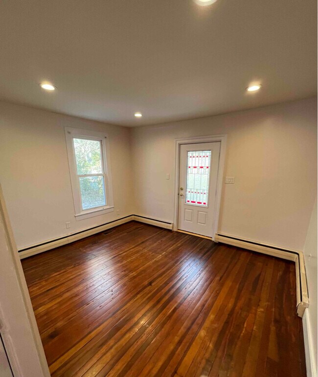 Photo - 10150 Rogers Dr Apartment Unit Downstairs