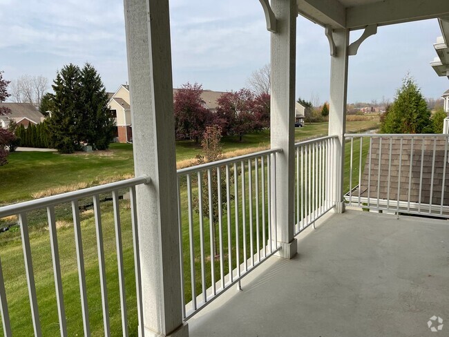 Building Photo - Shelby Township 2-Bedroom, 2- Baths with p... Rental