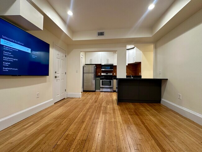 Photo - 65 Babcock St