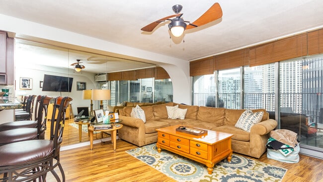 Photo - 300 N State St Unit 2830