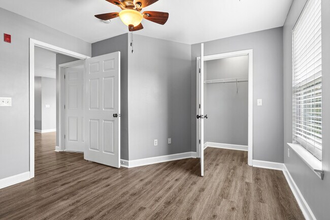 Photo - Royce Hill Apartments