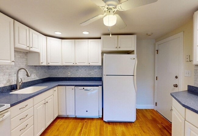 Photo - 2 McDewell Ave Unit 18